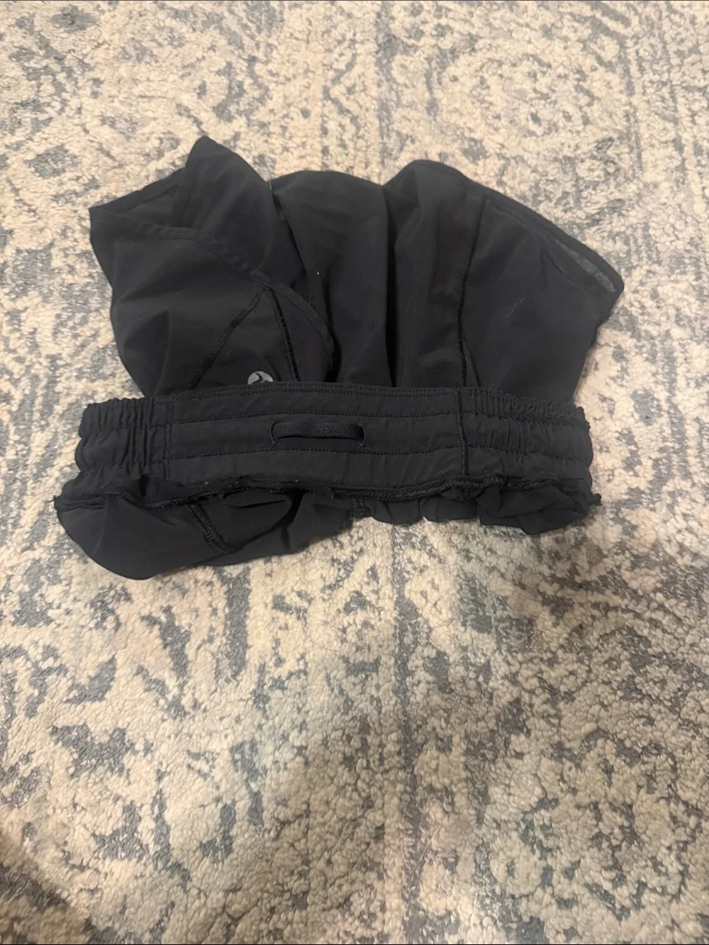 Hotty Hot High-rise 2.5” shorts in Black